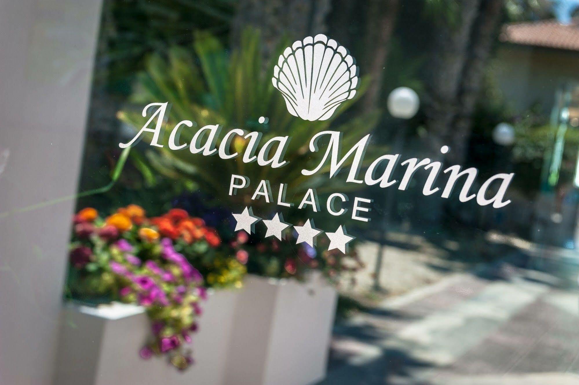 ホテル Acacia Marina マリーナ・ディ・ラグーザ エクステリア 写真